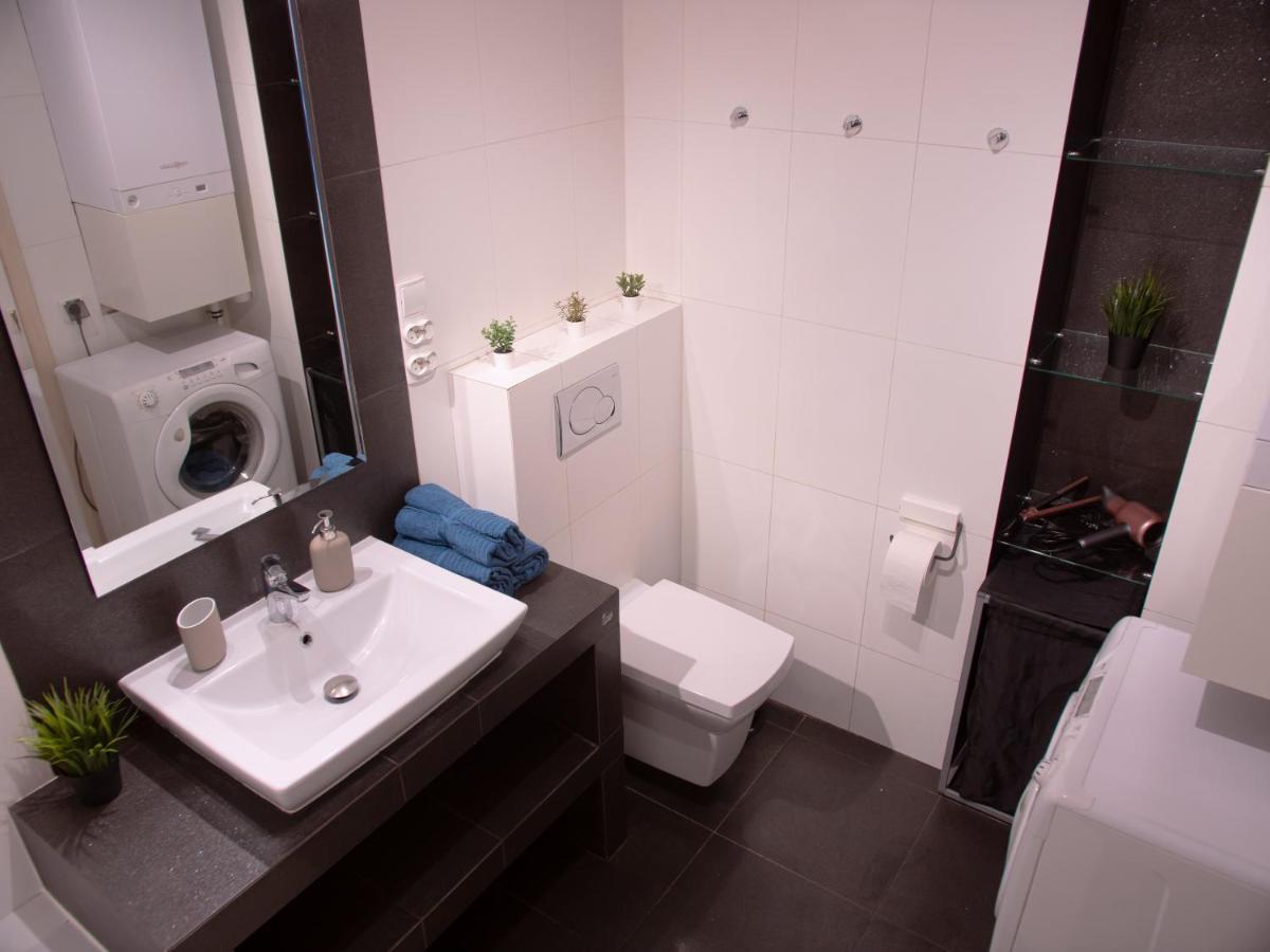 Sdh 2 Radzymin Comfortable Apartment Near Warsaw ภายนอก รูปภาพ