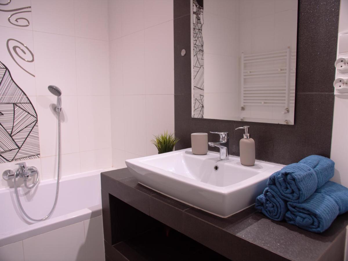 Sdh 2 Radzymin Comfortable Apartment Near Warsaw ภายนอก รูปภาพ