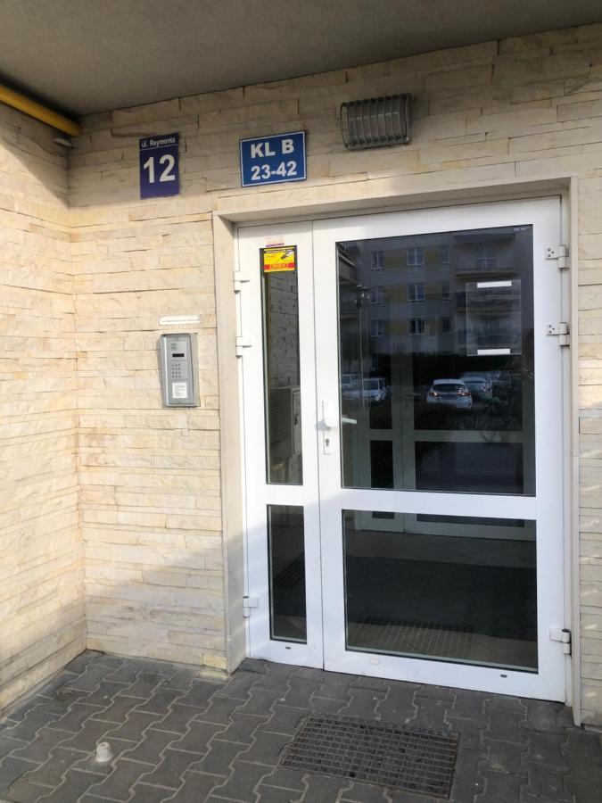 Sdh 2 Radzymin Comfortable Apartment Near Warsaw ภายนอก รูปภาพ